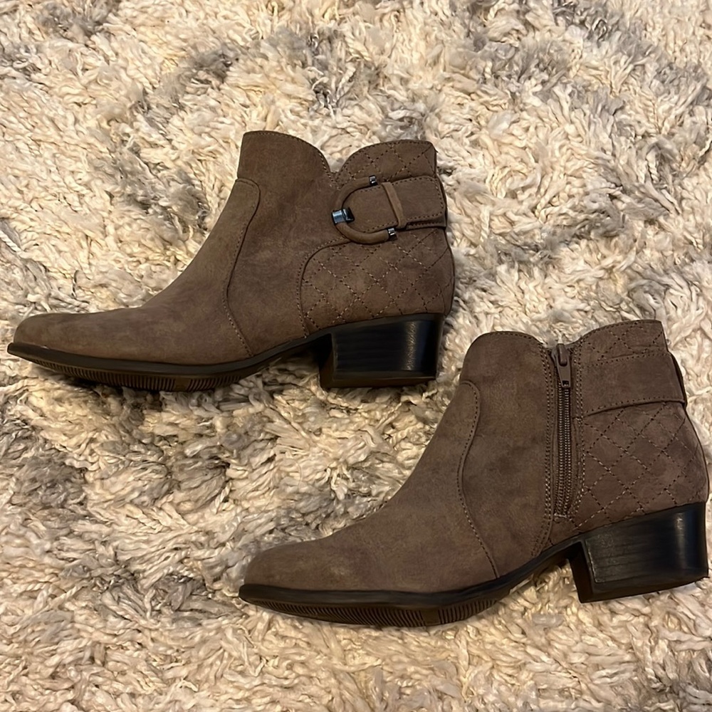 Ankle booties